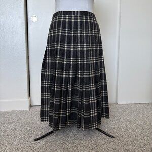 Vintage 1970s black and white wool tartan pleated skirt tartan circle skirt